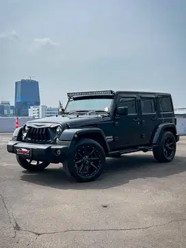 JEEP WRANGLER RENEGADE SPORT UNLIMITED 3.0AT (2015) Good Condition