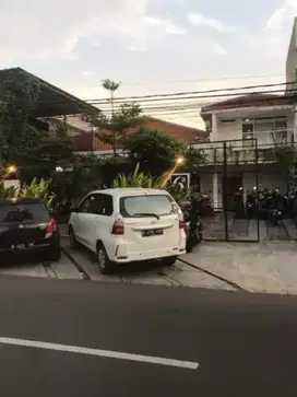 Tebet timur raya jaksel rumah pinggir jalan jual murah