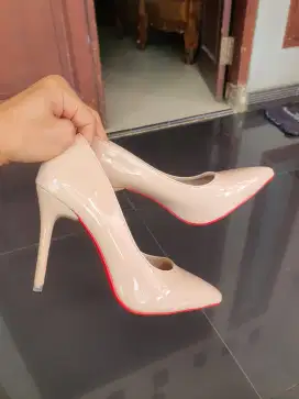 High Heels Uk 37