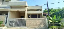 Rumah Siap Huni dan Rapi di Bulevar Hijau Harapan Indah Bekasi
