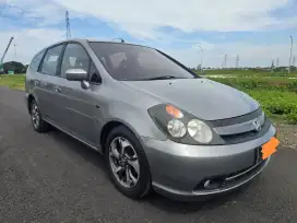Honda Stream 1.7 AT 2004 Silver Pemakaian Pribadi siap gas