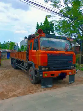 Dijual Truk Tronton Nissan 10 ban tahun 1997