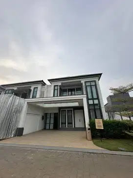 RUMAH 4+1 KAMAR TIDUR MATERA BY PARAMOUNT LAND