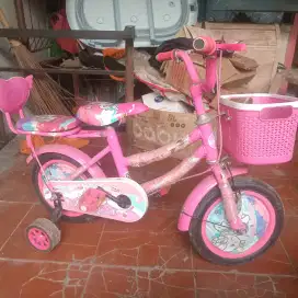 Sepeda anak ukuran 12 inchi