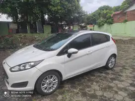 Ford Fiesta 2015 Bensin