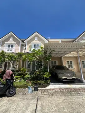 Rumah Cantik Lebar di Komplek Merci Lebar Full Furnish Murah