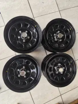 Velg Daytona 15X7 bekas innova lama pcd 114