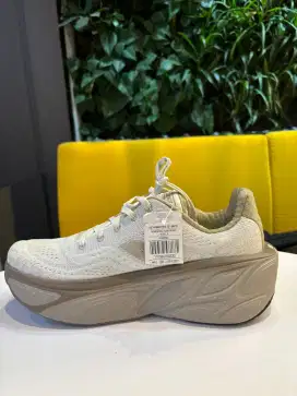 Di jual rugi sepatu NB
