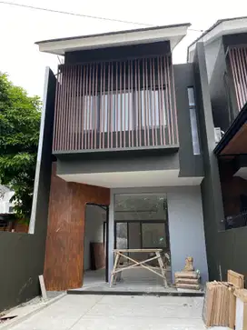 Rumah Dijual Murah dengan Tanah Luas dekat Tol JORR Jatiasih