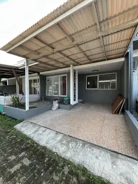 Dijual rumah siap huni Dp 0% lokasi 10 menit ke stasiun depok