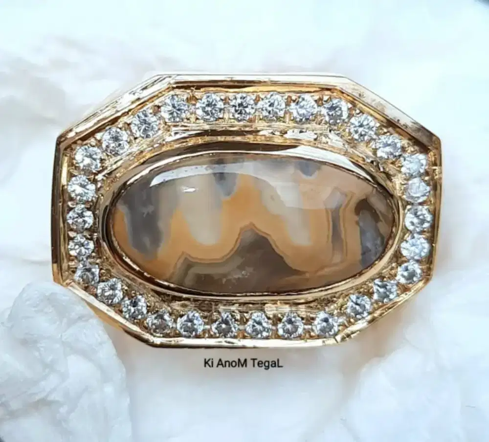 Cincin batu berladfal Allah