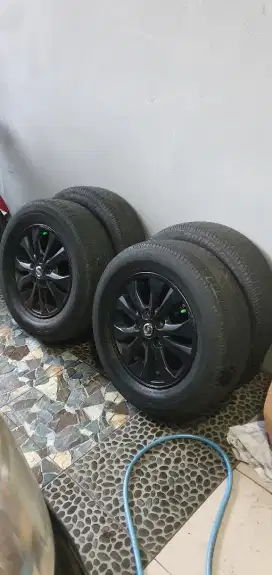 Velg OEM Nissan Livina 5x114,3 R15 Bonus Ban