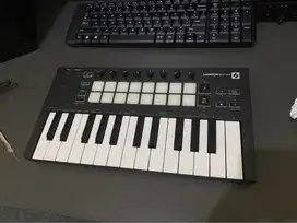 Novation Launchkey Mini MK3 Midi Keyboard Controller