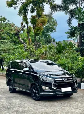 {Harga Cash} Toyota Kijang Innova Reborn Venturer 2.0 A/T Bensin 2018