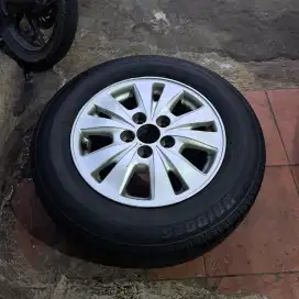 Velg dan ban r15 serep mobil innova 1pcs