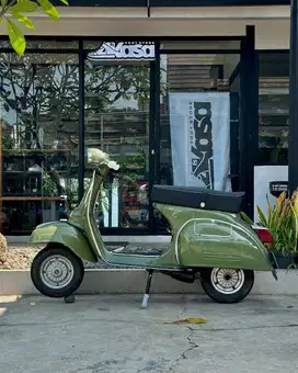 Vespa super 1977 apple green hijau