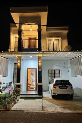 Rumah Mewah di Cluster Udayana Sentul City