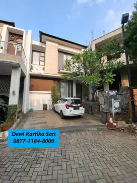 Rumah Dg Kolam Renang Mini Di Cluster Kebayoran Bintaro SC-16189