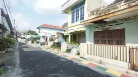 Tanah Ada Bangunan Tengah Kota Solo Dekat Jl slamet riyadi