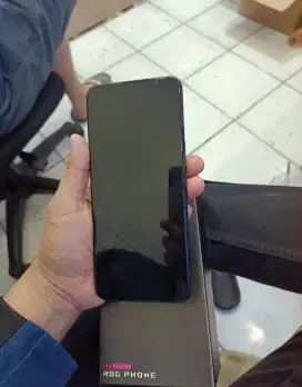 Asus ROG 5 ram 8/128gb unit only kondisi mati (LCD bagus)