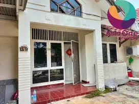 Di jual Rumah Di Villa Melati Mas * LtSerpong Utara Tangerang Selatan