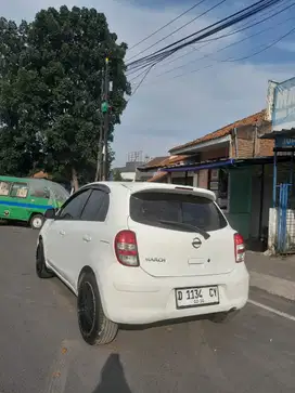 Nissan March 2013 Bensin