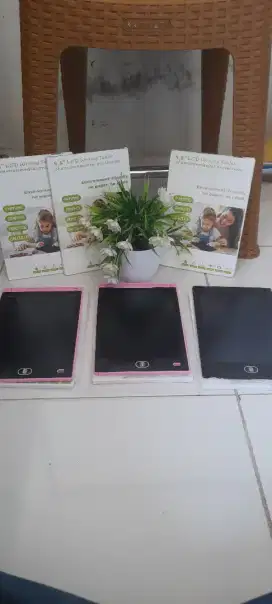 Papan tulis anak untuk belajar