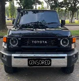 Toyota Land Cruiser 70 GXL 2.8  Turbo Diesel