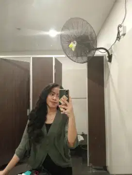 SAYA BUTUH FREELANCE/PART TIME NYANYI DI CAFE/BAR ATAU CLUB.