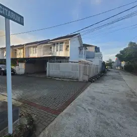 Rumah 2 lantai mewah full ac jual cepat
