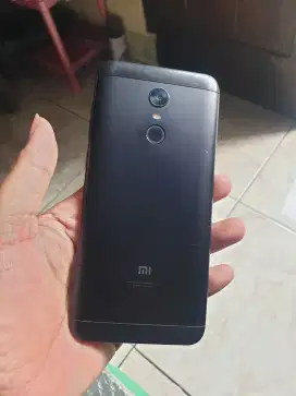 REDMI 5 PLUS 4/64 MULUS LANGKA