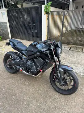 Honda CB650R Neo Cafe Black 2023