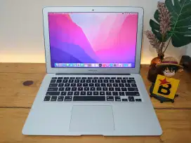 Macbook Air 2015 i5 8/128 Slim Elegant Backlight Keyboard Siap Kerja