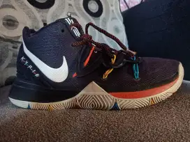 Sepatu basket nike kyrie bukan puma adidas gucci