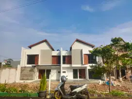 DP 0% Dinding bata merah, rumah mewah siap huni