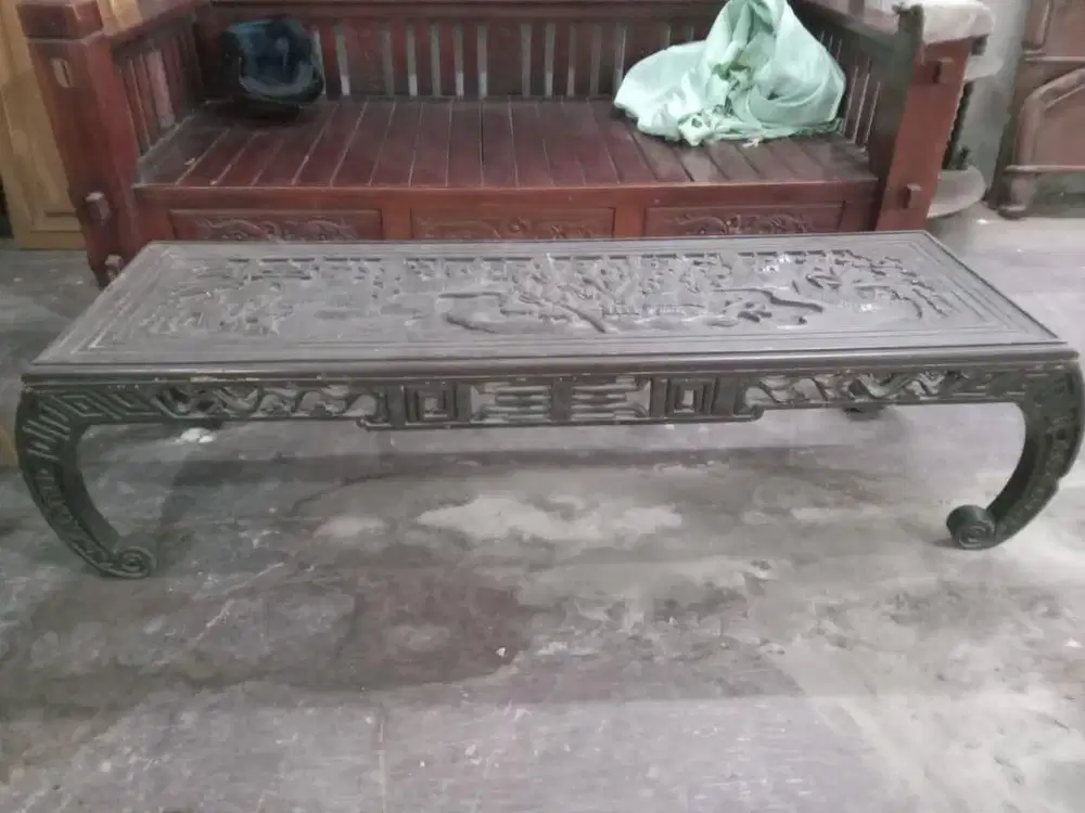 Meja Ukir Kaca Jati