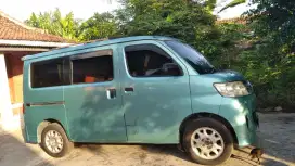 Daihatsu Luxio 2009
