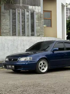 Toyota Corolla 2000 Bensin