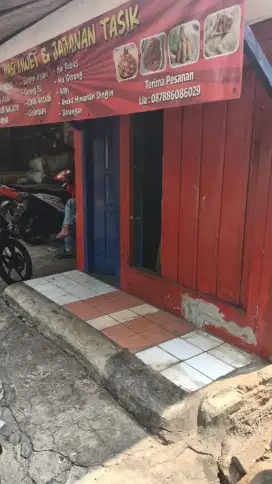 Disewakan Murah Kios ex telor beserta isi