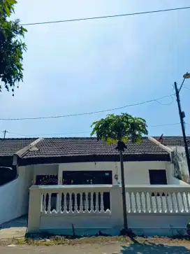 Dijual Rumah Lokasi Tengah Kota Situbondo