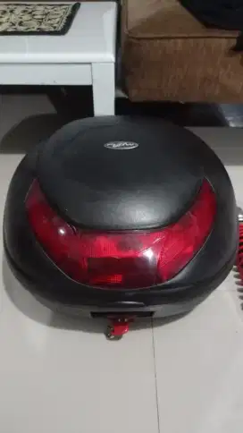 Box motor touring