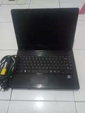 Di tampung terus laptop rusak bekas