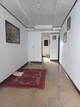Rumah Lama Terawat Strategis di Sayap Moh Ramdan Bandung
