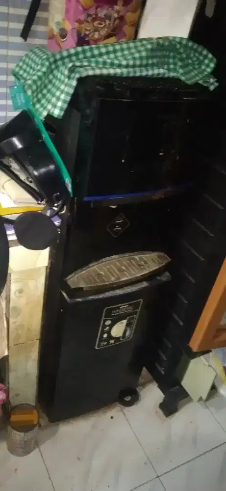 Dispenser bekas second