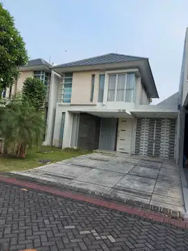 Jeffry- Disewakan Rumah di PAKUWON INDAH THE MANSION , Lakarsantri , S