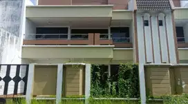 DIJUAL RUMAH DHARMAHUSADA INDAH BARAT BAGUS LAYOUT LUAS TERAWAT