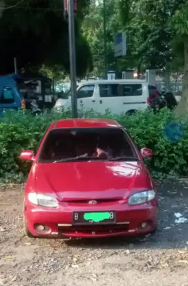 Hyundai Accent 2000 Bensin
