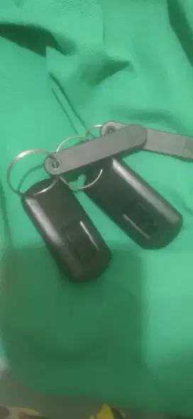 Honda Scoopy Keyless warna putih..