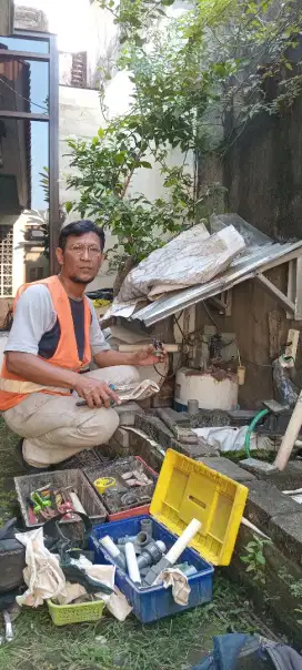 Servis Pompa, oleh Teknisi Profesional ber-Kompetensi S1