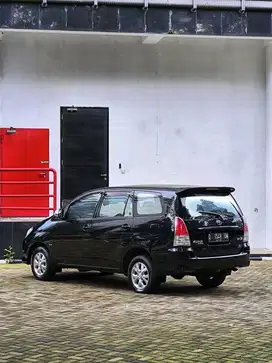 DP 9JT // TOYOTA INNOVA G 2.0 AT 2008 ISTIMEWA